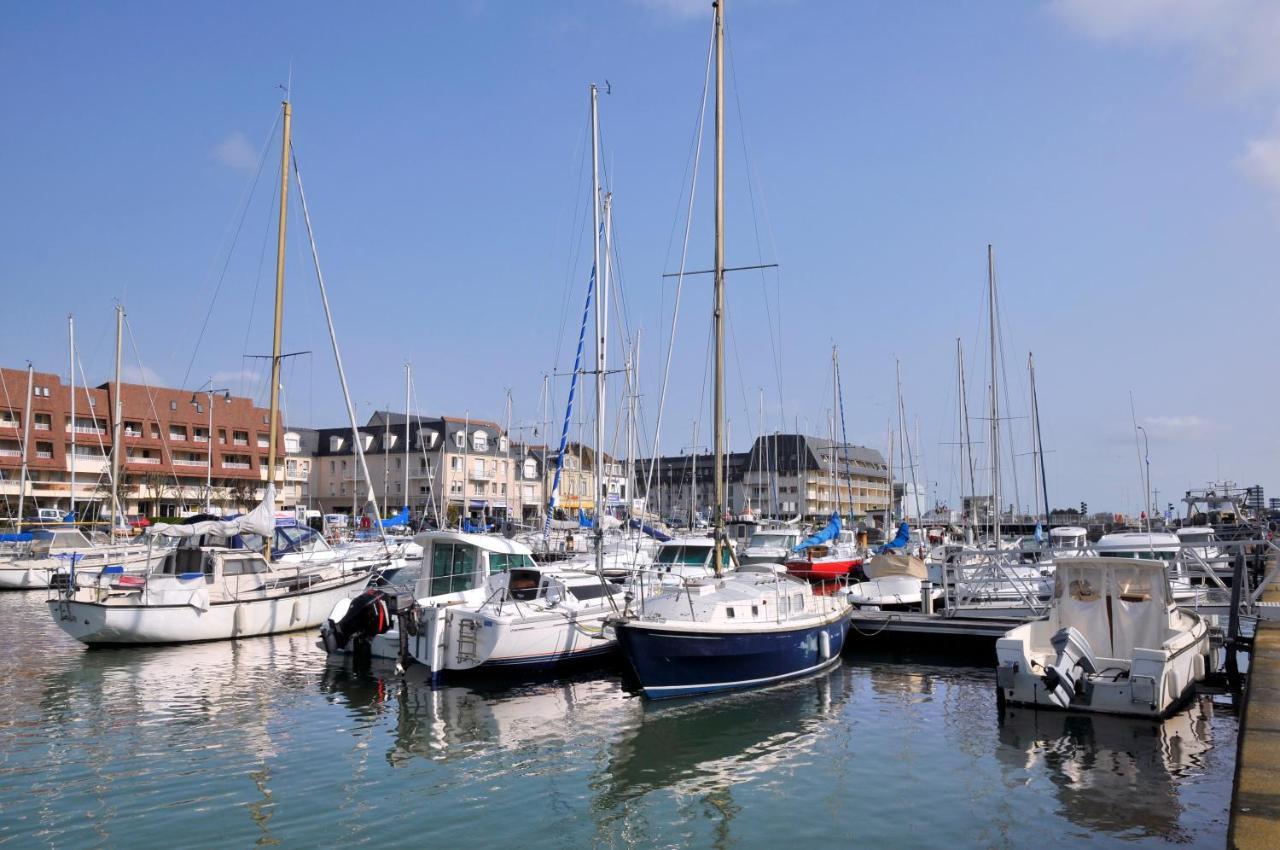 Le Petit Matelot, Studio Fonctionnel Avec Loggia Courseulles-sur-Mer Exterior photo